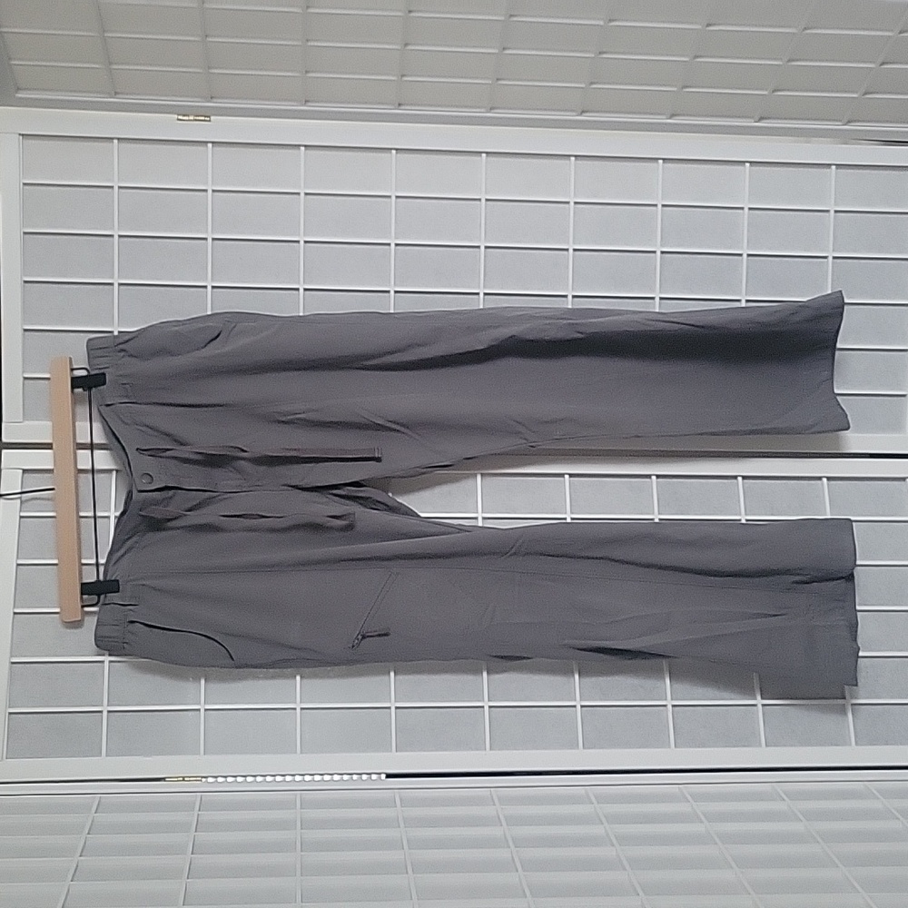 NWOT Eddie Bauer Active pants